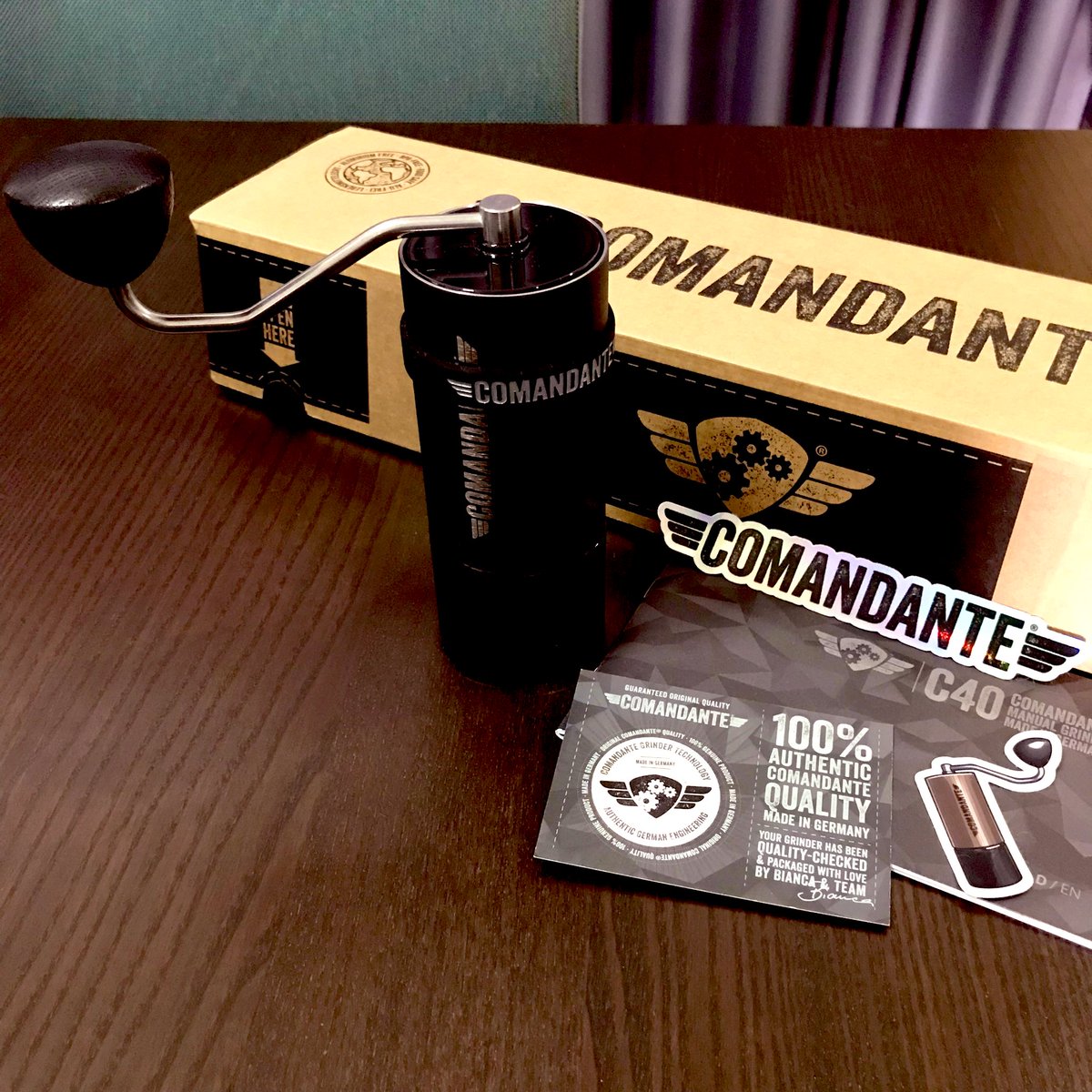 PakuchiiDaisuki's tweet photo. Just falling in love with this ☕️ #Comandante #C40 #MK4 #HandGrinder #CoffeeLovers #PourOver https://t.co/q7a80EIlzi