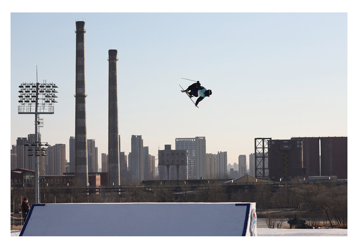 sammellishphoto's tweet photo. Incredible skills Kirsty Muir!! 5th place in the Big Air final at the @Beijing2022 @Olympics for @teamgb.

https://t.co/FnHO6ycYSz

#TeamGB #WinterOlympics #BeijingOlympics https://t.co/Ybgj7mFU7Q