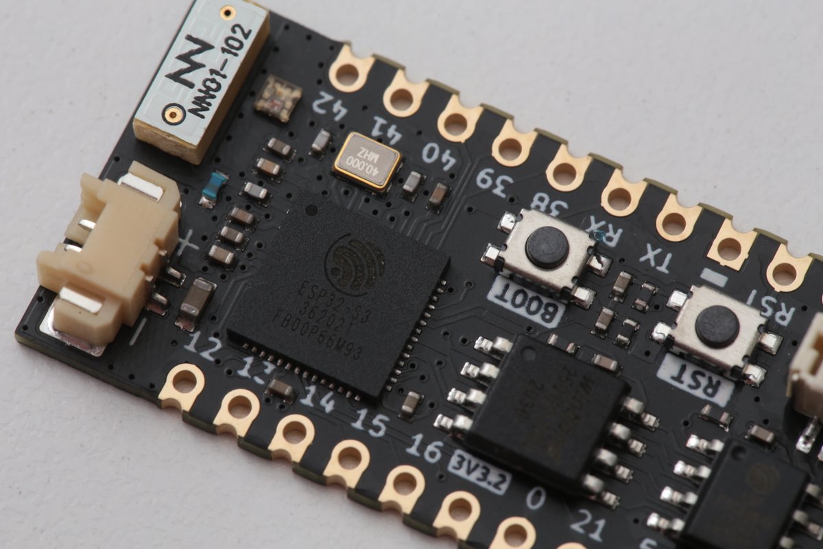 GregDavill's tweet photo. π
Cool seeing how legible the inverted text labels on @unexpectedmaker's new boards are, especially given their size. https://t.co/ZCxbcjp51Z
