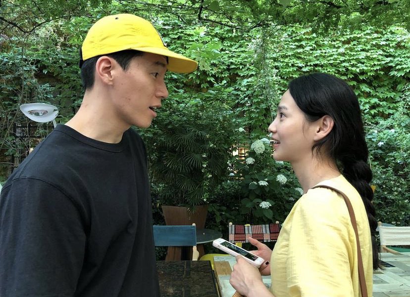 alohaitsrin's tweet photo. If you ask who’s the cutest couple i’ve ever known, it’s kim mooyul and yoon seungah. In 2012 he was drunk and want to send her a direct message on twitter but tweet it instead 🤣 and reveals their secret relationship. They are happily married  (since 2015) https://t.co/SqVNXR0qpY