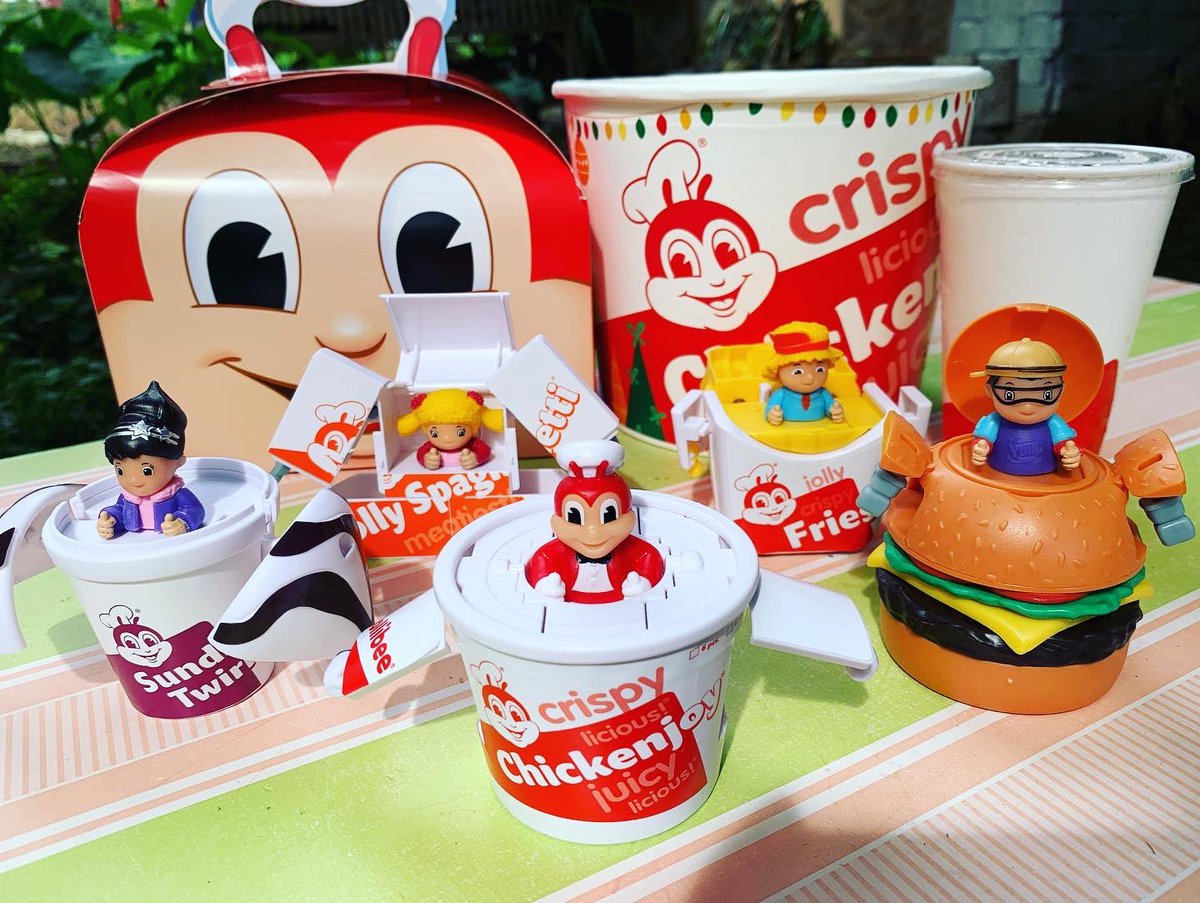 KellyOracion's tweet photo. Nakapalit naba ang tanan?
#JOLLIBOTS https://t.co/cs1YJO2h1m