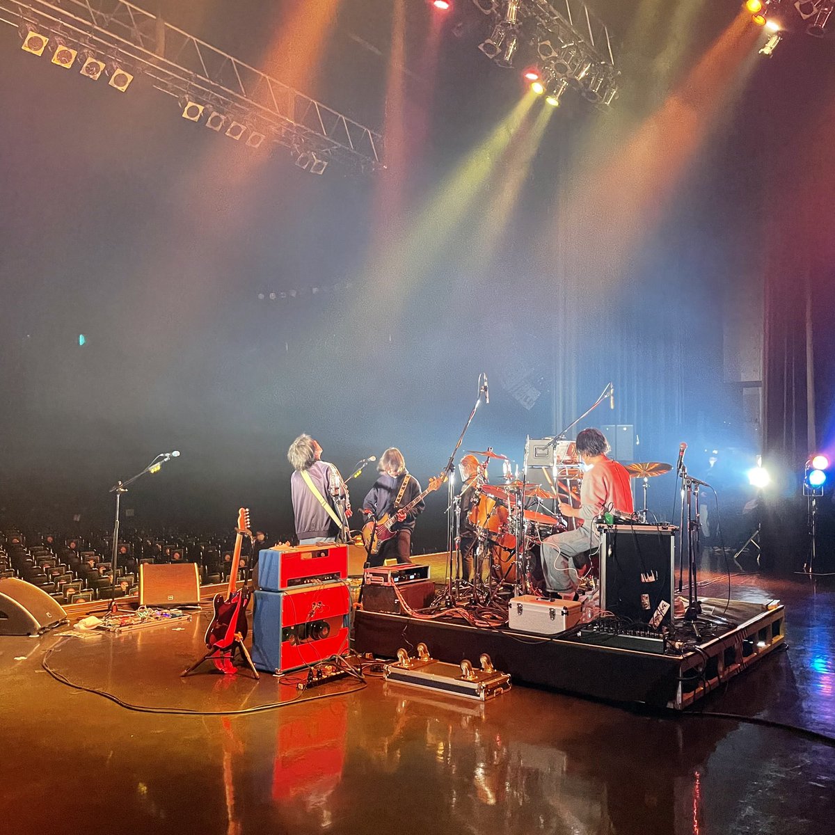 concertf225's tweet photo. 【オフショット公開📷⚡】 『reGretGirl』さんリハーサルの様子です！  
本番もよろしくお願いします❗

 #日本工学院 #八王子 #専門学校  #neec #HACHION2022 #reGretGirl #KTZeppYokohama #KTZepp https://t.co/2LUwGZ8Hlp