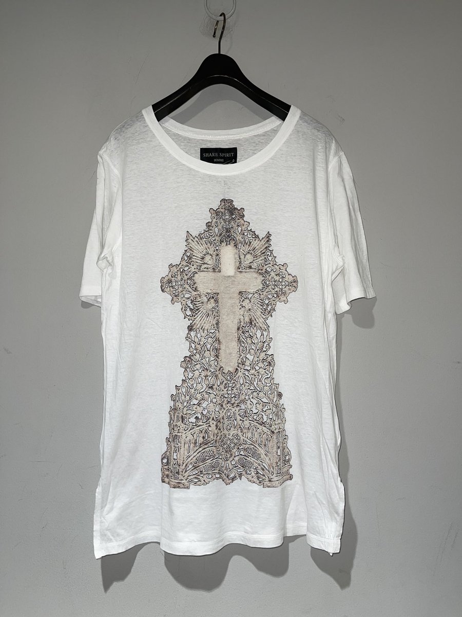 RF_nagoya's tweet photo. 【SHARE SPIRIT】
別注CROSS LACE T
Color...Black , White
Size...Free
¥15,000+tax https://t.co/KbLYLv81bG