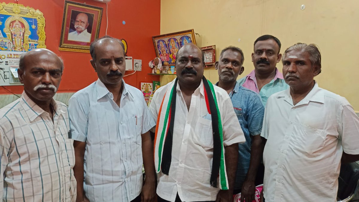ATheerthy's tweet photo. சென்னை மாநகராட்சி 22 வது வட்ட மதசார்பற்ற முற்போக்கு கூட்டணியின் வேட்பாளராகிய நான் சின்னசேக்காடு வியாபாரிகள் நல சங்கத்தின்  நிர்வாகிகளை சந்தித்து தங்களுடைய  ஆதரவை அளித்து நமது கை சின்னத்தை வெற்றி பெற வைக்குமாறு பணிவுடன் கேட்டுக்கொண்டேன் @INCTamilNadu @arivalayam @DMKITwing https://t.co/u1F8NO8cCM