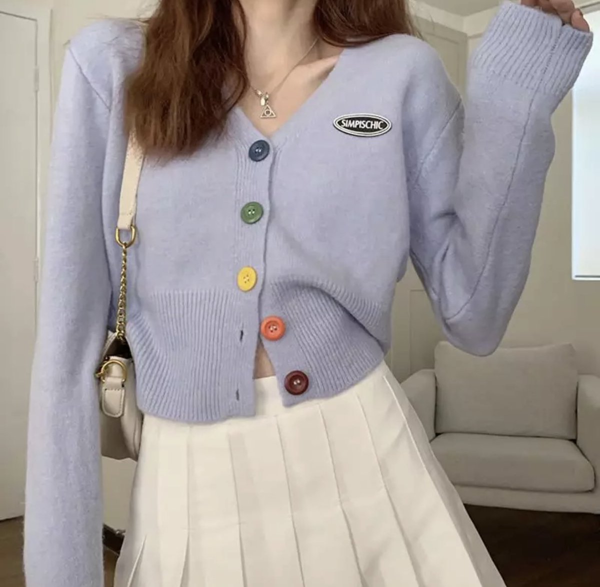 Korgaebertbpee's tweet photo. พร้อมส่ง🌟เสื้อไหมพรม​คอวี cardigan
สีน่ารักมาก ผ้าดีไม่บางเลยงับ ตัวละ169฿ https://t.co/M7j89MDROF