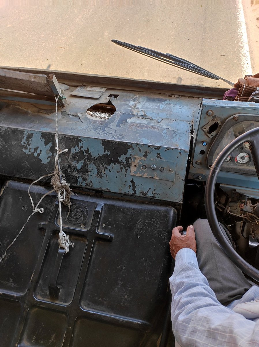 itsklyadav's tweet photo. Kindly, keeping in mind the safety of the passengers, these types of buses have been stopped. 
@RSRTC_OFFICIAL https://t.co/VGQ83ktOx3