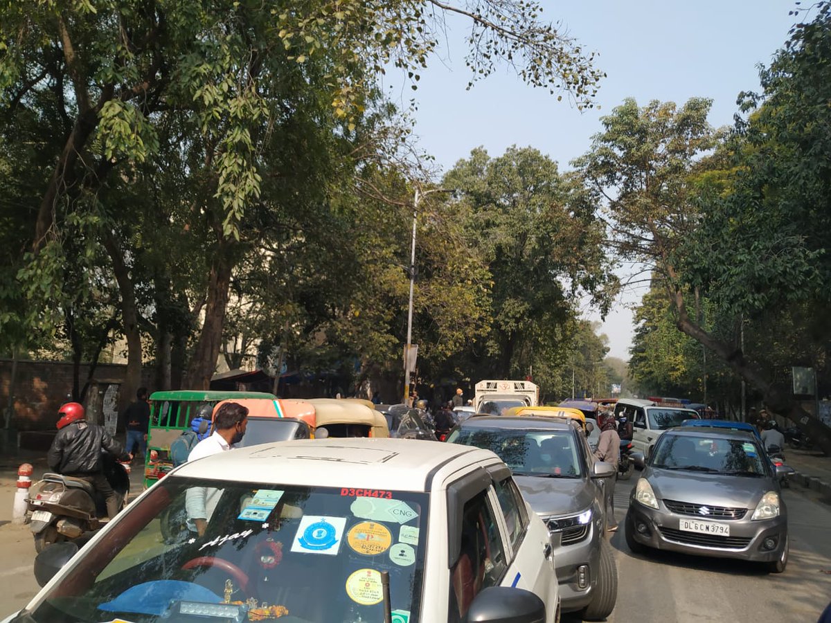 nsaibalaji's tweet photo. Massive protests happening at DU led by @aisa_du demanding #reopenDU.

March and chakka jam at arts faculty du! 

Reach in large numbers!

#reopendu #ReopenDUAgitation 
.@DuReopen  @Reopendu https://t.co/S5ktxRB9ao
