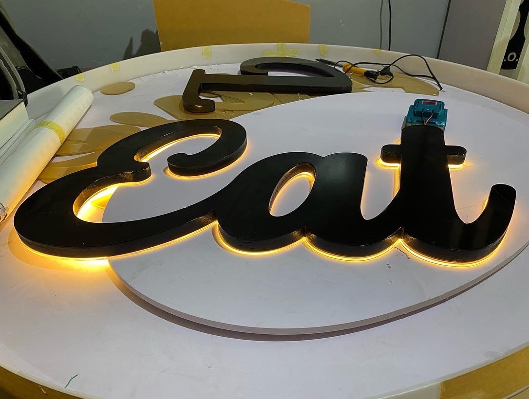 missphrankie's tweet photo. One of my favorite things to do! 🍲🥗🥙
#Foodie #FoodSign #Signage https://t.co/yGsTJQN5xi