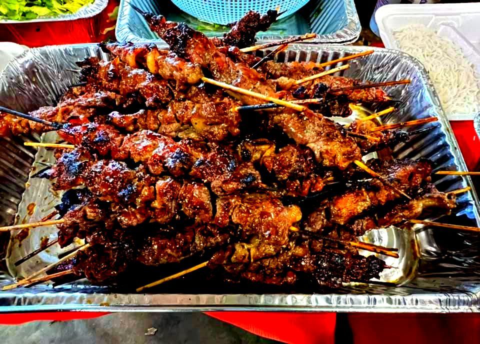 Thit Nuong basically it's ( Beef on a Stick )
which is the most famous foodie item on the menu at Tet Festival 2022 at The Central Florida Fairgrounds at The Vietnamese New Year
#OrlandoFlorida #OrlandoFL #CentralFlorida #DowntownOrlando #CityofOrlando #Florida 
<a href="/TastyChomps/">Ricky Ly, TastyChomps Orlando Food Guide 🔥🍊☀️🐊</a>