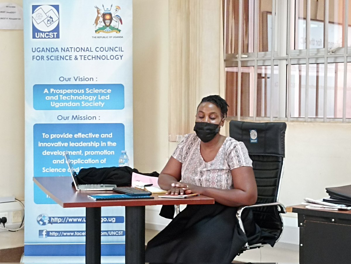 Happening Now:Ms Irene Semakula Seryazi presents a paper on an overview of the accreditation of Research Ethics committed and institutional animal care and use committees in Uganda <a href="/UNCST_Uganda/">UNCST_Uganda</a> premises on Tuesday @GouScience <a href="/Covab2015/">COVAB Makerere</a>