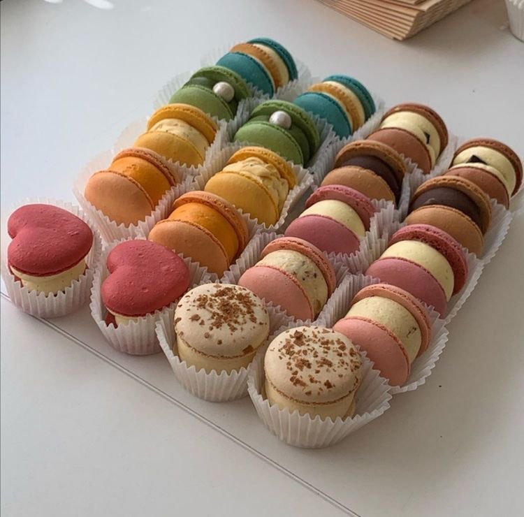 eliesaaabs's tweet photo. Macarons https://t.co/TwKdzdFhav