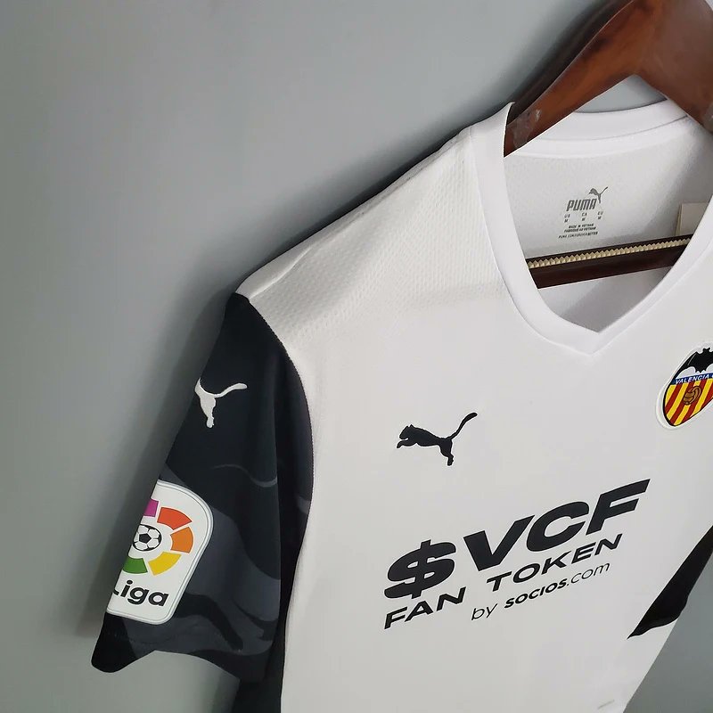 👕 Valencia CF local 2021-2022
💸 25€ (personalización incluida)
🚚 Envío gratuito.

ℹ️ MD o WhatsApp

⏬⏬ PÍDELA YA ⏬⏬
allfutshop.com/product/valenc…