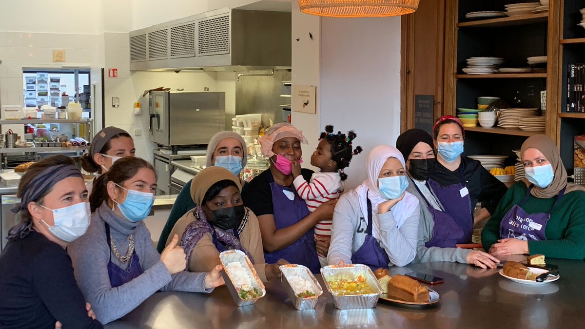 👩‍🍳 Repas Solidaires 👩‍🍳

Moment culinaire convivial entre nos Cheffes et des mères de familles migrantes soutenues par @caritasfrance.

Lundi prochain ce sera avec <a href="/SecoursPop/">Secours populaire</a>🌿

Soutenue par <a href="/ANCTerritoires/">Agence nationale de la cohésion des territoires</a> <a href="/Prefet75_IDF/">Préfecture de la région d’Île-de-France</a>  <a href="/EdenredFrance/">Edenred France</a> <a href="/MAIF/">MAIF</a> 🙏
#ouverture #solidarité #nopasaran