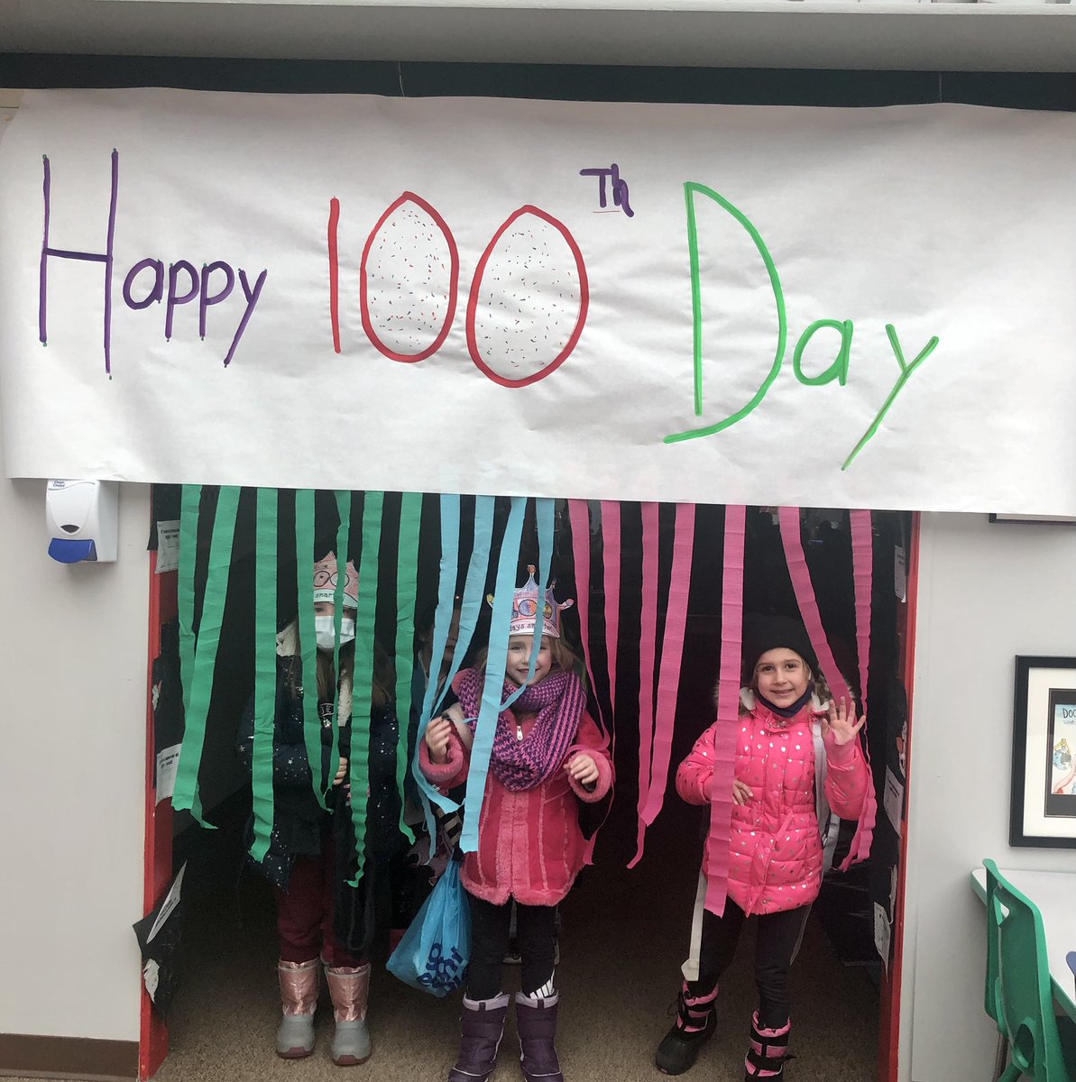 100 days went popping by in Kindergarten <a href="/OnceACard/">Once A Card</a> @bellflowerway