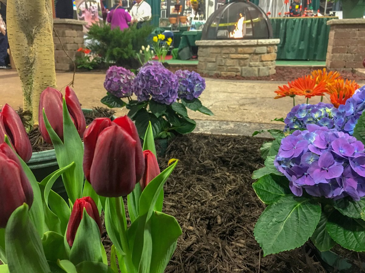 SuburbanIndy's tweet photo. Opening day is this Friday!! Hundreds of exhibitors, inspiration spaces, and our Spring Marketplace are just a few show features you definitely want to stop in for! Get your discounted tickets today: https://t.co/tvnsGtZAnS https://t.co/c8kjnXRkQX