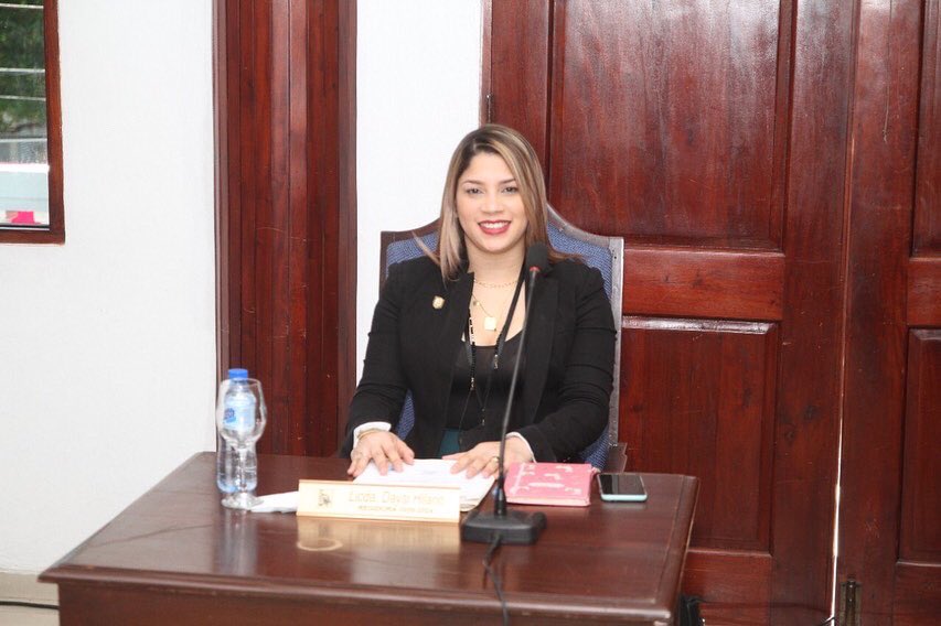 Acabo de recibir una noticia que llena mi corazón de felicidad y emoción. Es indescriptible lo que siento en estos momentos. ♥️♥️♥️♥️♥️♥️♥️♥️

Les cuento cuando tenga la confirmación por parte de las autoridades.

Dios gracias por todo 🙏🏻