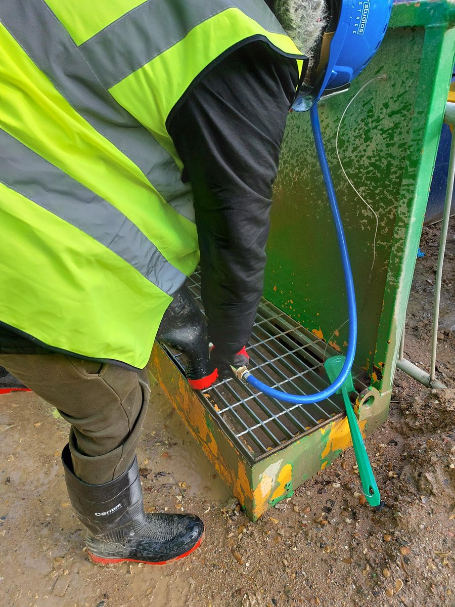 June Wilkinson tweet media