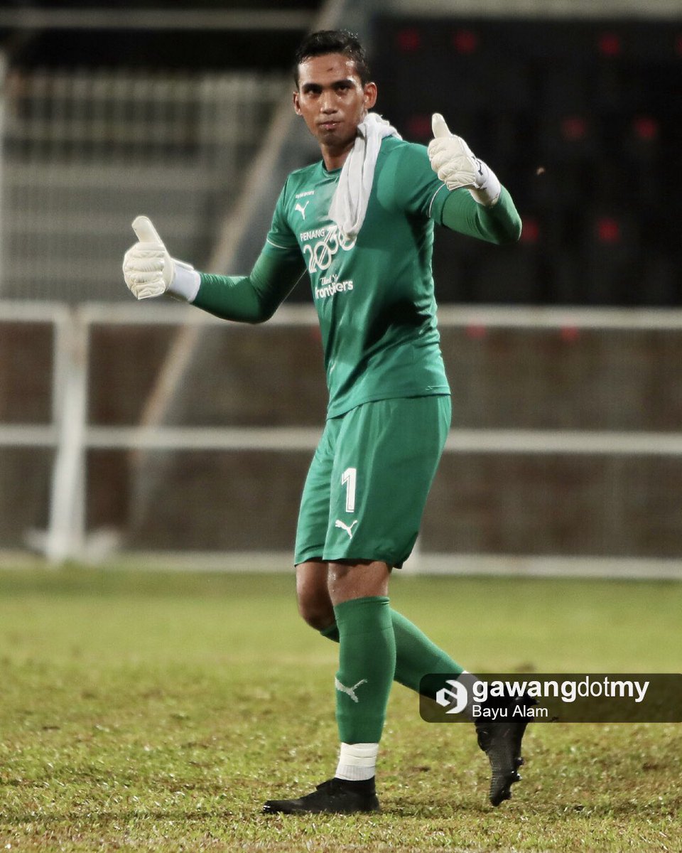 khatul21's tweet photo. Positive vibes 🤲🏻🧤😀

@Penang_FC 
🔵🟡⚪️ https://t.co/ShheHM2iJU