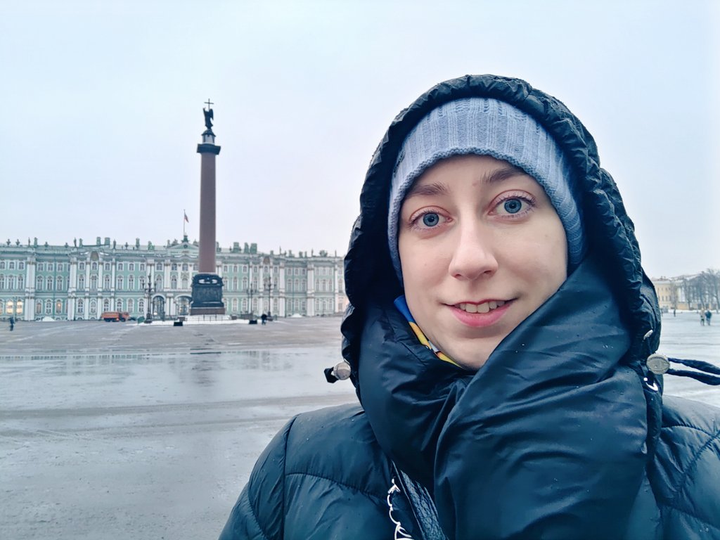 ProSlastena's tweet photo. Самый лучший праздник - этот тот, который сама себе организовала!🥳🎉💃🎂Счастлива, что приняла решение уехать одной в любимый город! Так забавно самой покупать торт, надувать шарики!🎈 Всегда так хотелось, но никто не додумывался или считал фигнёй! В запасах ещё бенгальские огни https://t.co/kpQaHAL0Ts