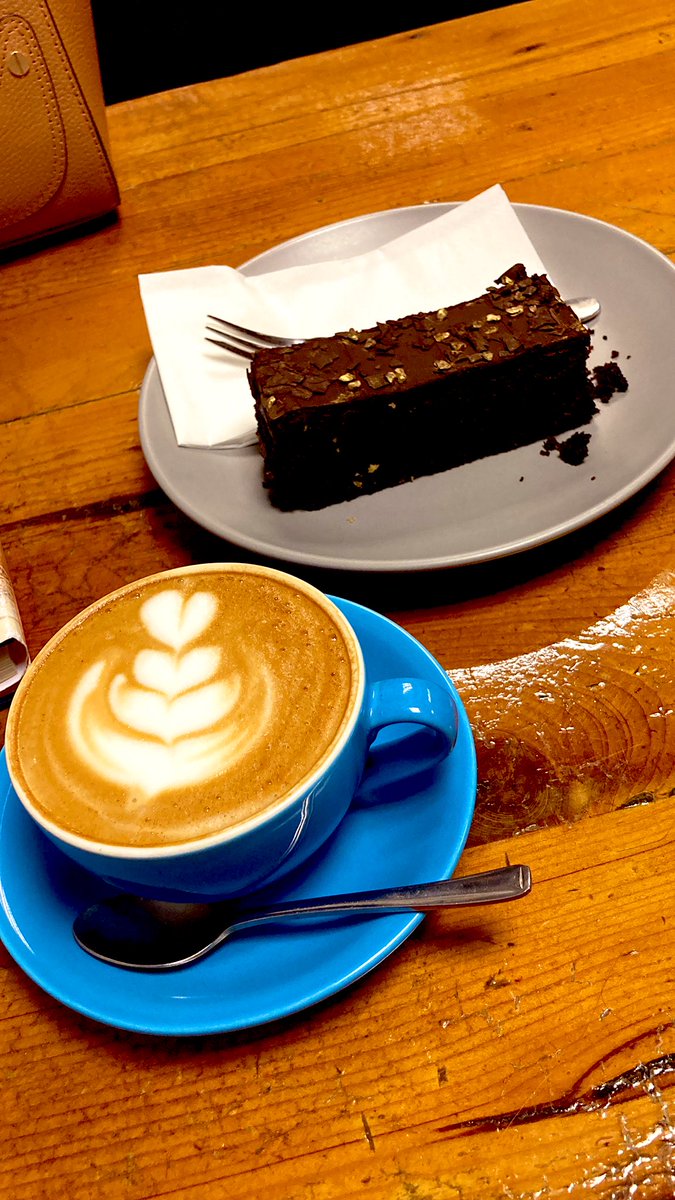 Can always rely on <a href="/SpringEspresso/">Spring Espresso</a> to make a rainy and pretty stressful Tuesday better…🤯🍰
Hello two weeks of annual leave and turning another year closer to 30 tomorrow!🎉🎉