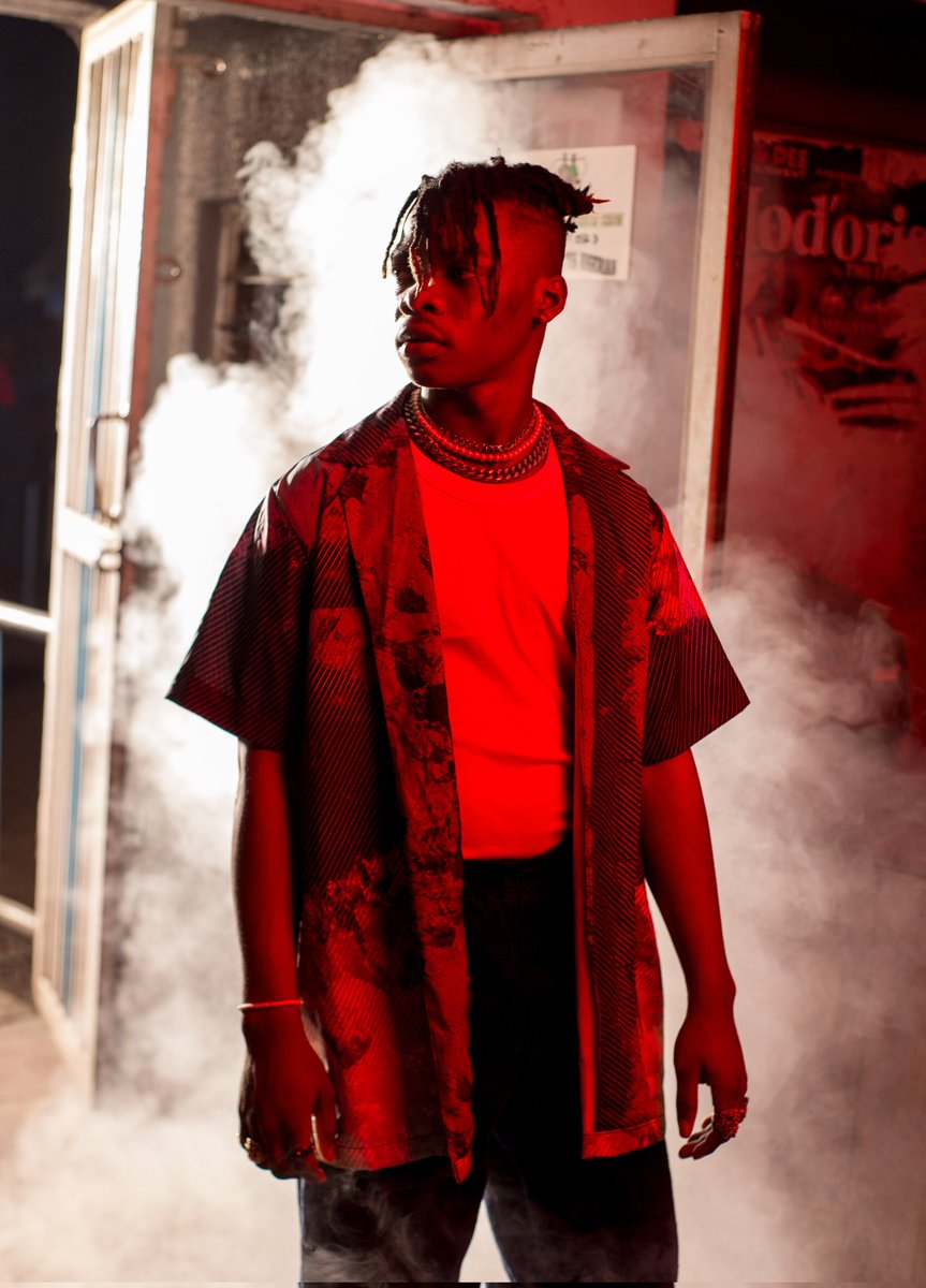 rr_ajaxxo's tweet photo. I'm focused and I've got my eyes on the price and that's why  I can't fail💪🏽.....have you streamed #Answer today? go run it up❤️ link on my bio.......#AnswerVideo out on Feb10th  🔥🔥😜,yeah i can't wait either🙈.......#Answer #AnswerVideo #Ajaxxo #raphrecords https://t.co/h1gitWTujr