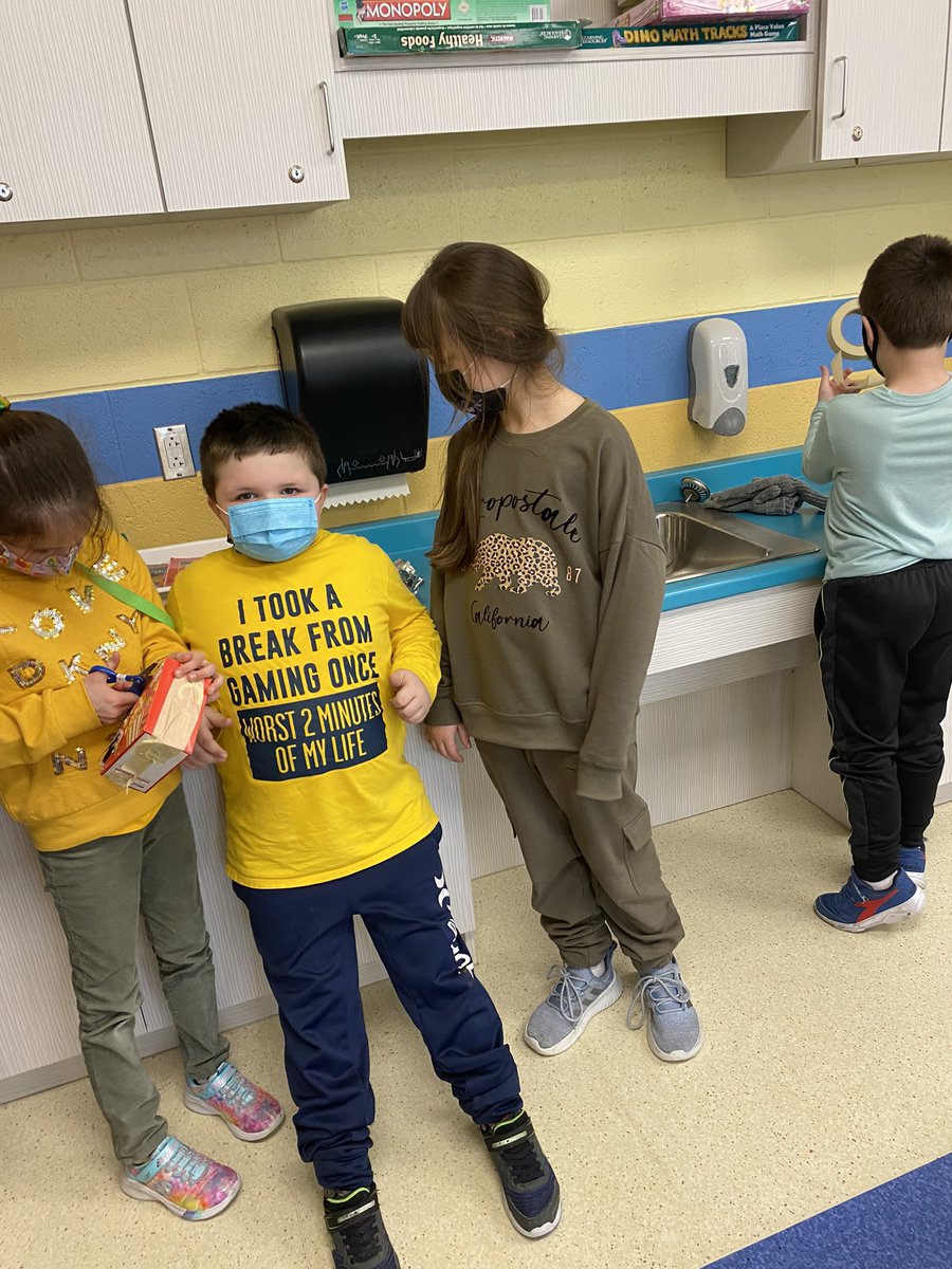 FaheyReid's tweet photo. Scientists working to construct a contraption to keep a Mr. Freezie frozen for a period of time. I wonder what materials would work best? https://t.co/ESp9P3liEz