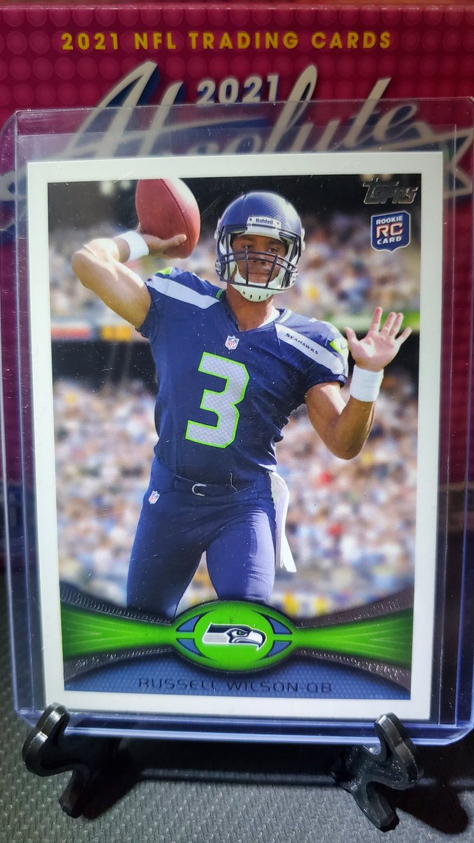 Football Giveaway!

Russell Wilson Rookie Card!

To Be Entered:
-Follow 
-Like &amp; Retweet 
-Tag A Wilson/Seahawks Fan

Winner Chosen 02/18/22 
Day Before HBCU Legacy Bowl