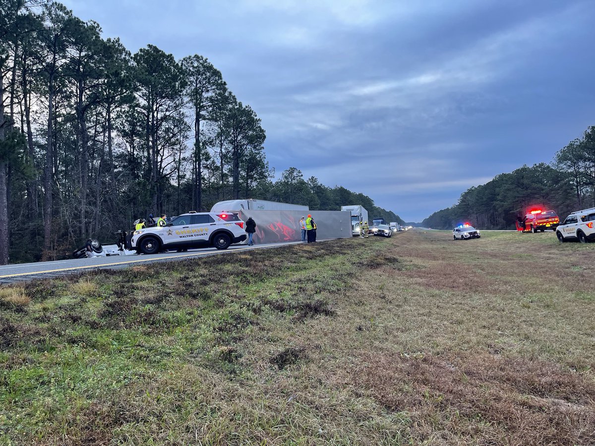 FHPPanhandle's tweet photo. Interstate 10, Walton County, mile marker 89, westbound is blocked due to major crash scene. FHP is on scene along with @WCSOFL and @WCFRFL   Take alternate route. https://t.co/5BcQqnyX0k