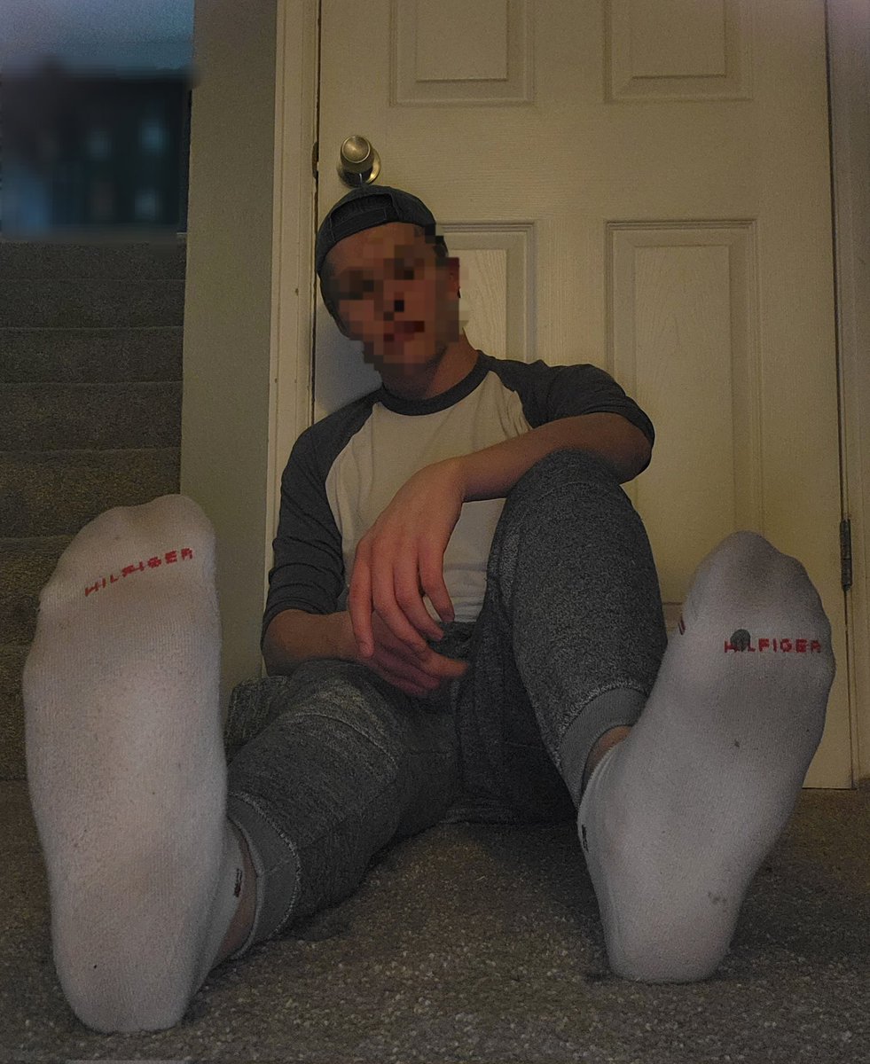 FindomHigh's tweet photo. Get to fucking sniffing &amp; hand over that card while you're at it 💰😏

#finD #findom #worship #paypig #humanatm #cashcow #cashpig #jockfeet #submit $end $erve $ub
@MASTER_UPDATES @rt4dom @RT4Kings @RT_Foralphas @Rt_slave_rt @Retweet4Masters https://t.co/M38sqRFDEt