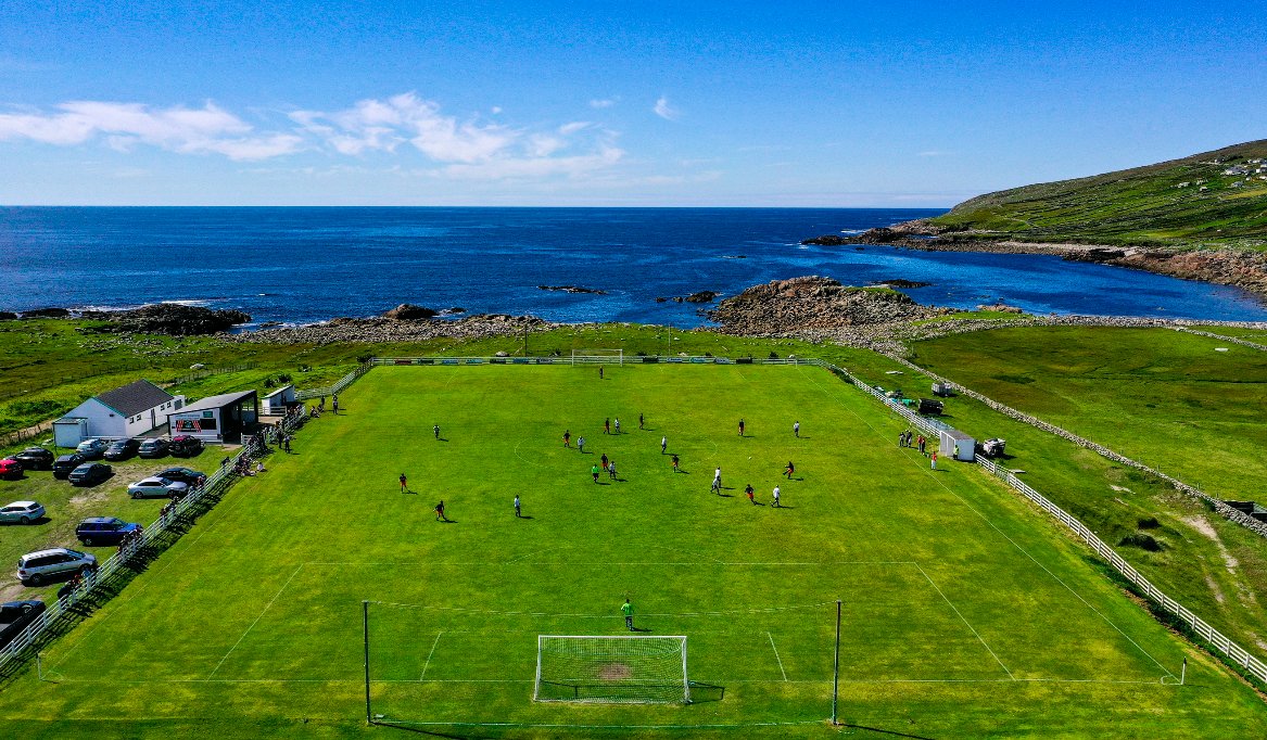IrelandFootball's tweet photo. €1.5m boost for Grassroots football ⚽️

FAI to inject an extra €1.5m into Grassroots football in 2022, in addition to the €2m in COVID-19 resilience funding from Government

#GrassrootsFootball | #WeAreOne https://t.co/WlCEf3Jx3y