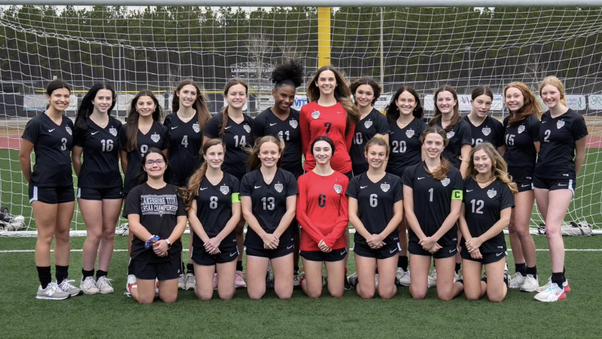 Take a little road trip to Houma and support your Titans in the state quarterfinal matchup against Vandebilt Catholic at 6pm tonight!!