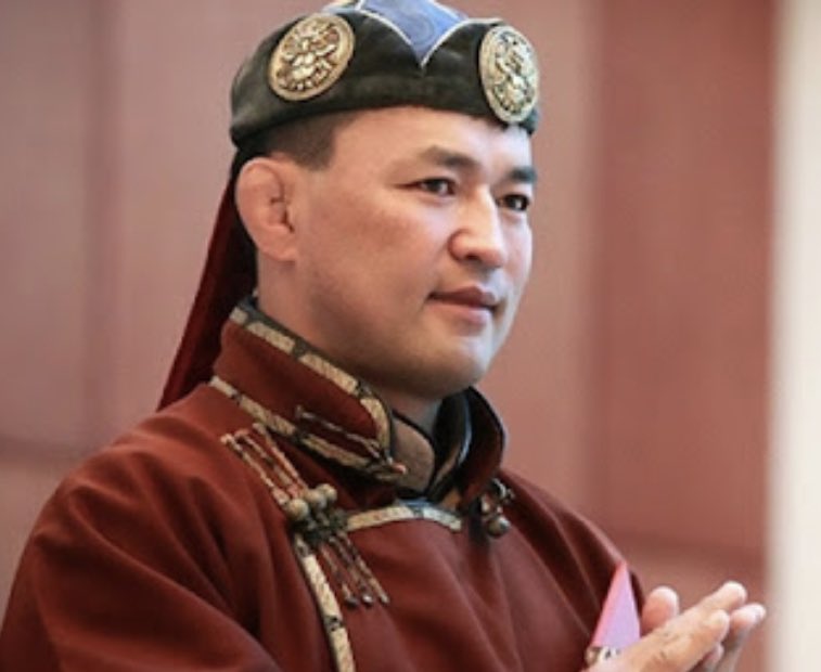 Баасанхуу монгольский борец. Докпай оол сухбат. Известные монгольские борцы. Монгольский борец сухбат. Монгольский борец баянмунх.