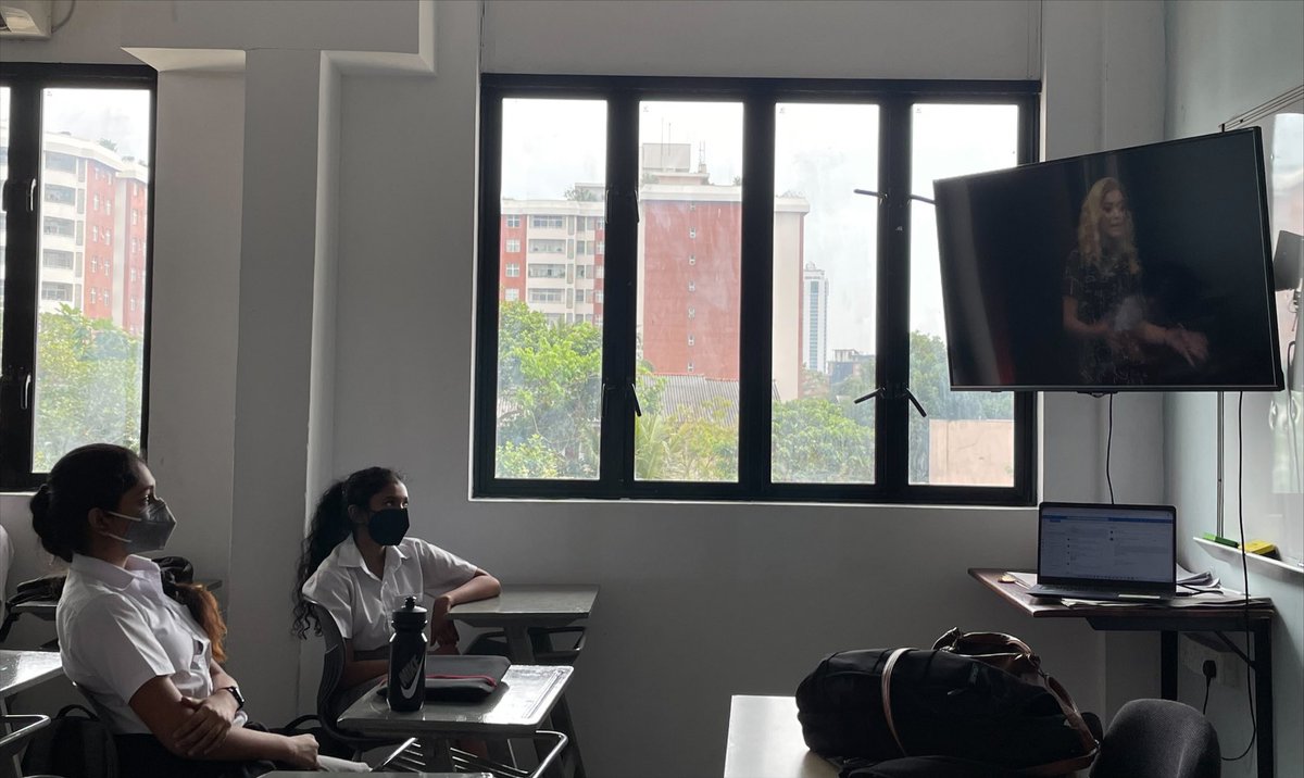 ssyear11's tweet photo. @ssyear11 Year 11 watching their Ted Talk videos and discussing them during Internet Awareness Week 
@BSC_SeniorSch @BSC_SSHead @BSColomboLK @BSC_Principal https://t.co/ULRTfzwyhK