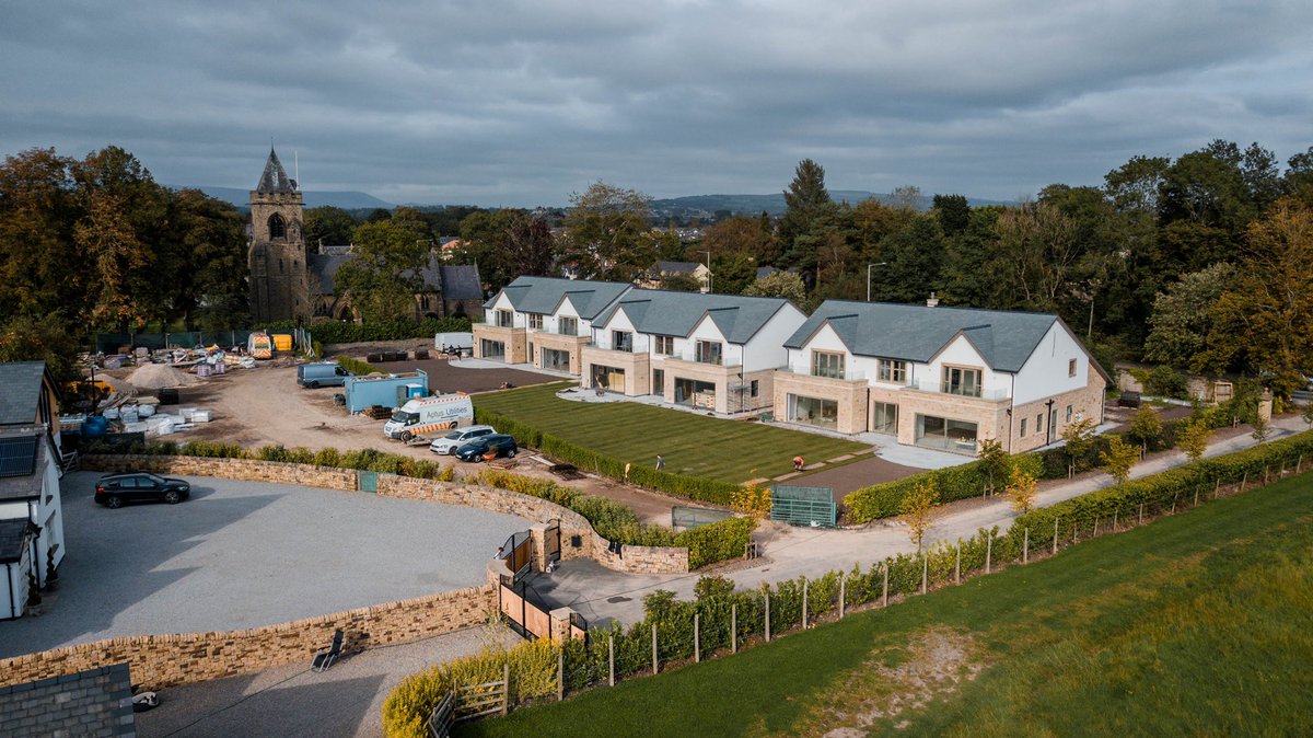 CameraManRick's tweet image. One of the things’ I love photographing is real estate. I’m so lucky to be able to help my clients by providing them with air bnb, property development and advertising photos. I’m looking at expanding my clientele too so if you’re interested say hello😊#realestate #photographer