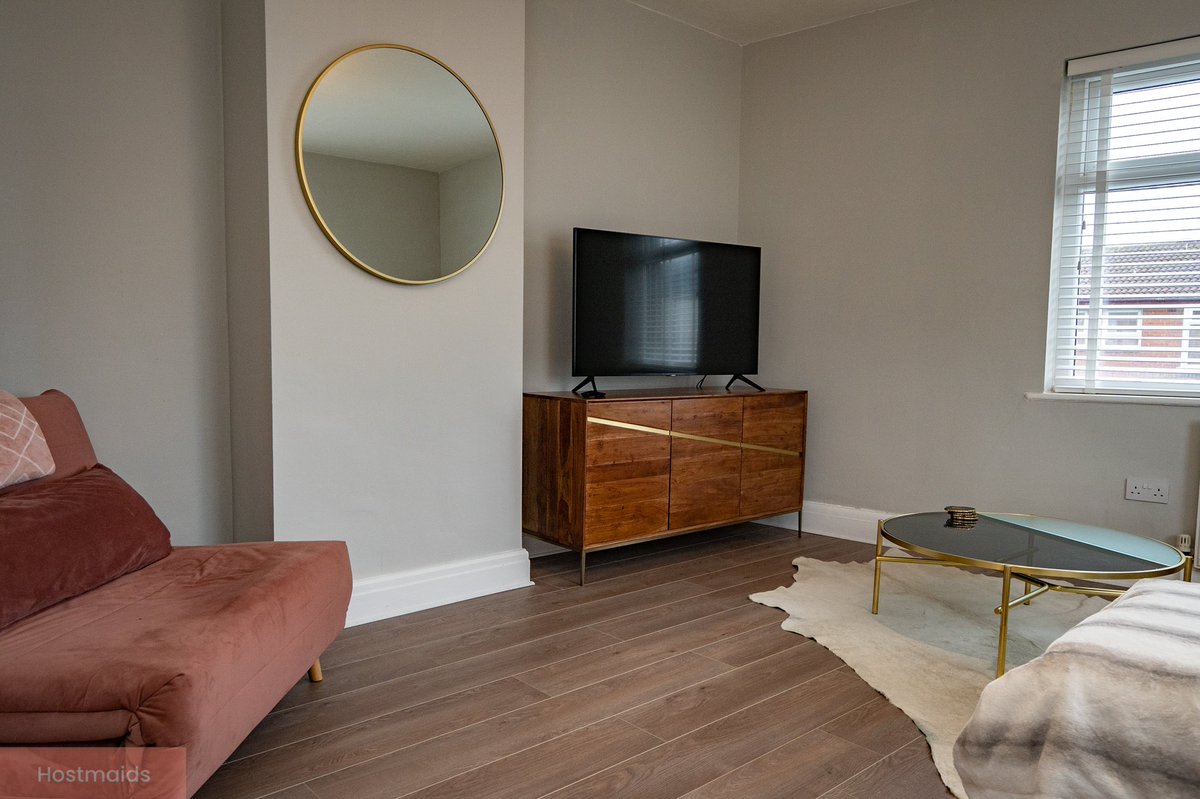 CameraManRick's tweet image. One of the things’ I love photographing is real estate. I’m so lucky to be able to help my clients by providing them with air bnb, property development and advertising photos. I’m looking at expanding my clientele too so if you’re interested say hello😊#realestate #photographer