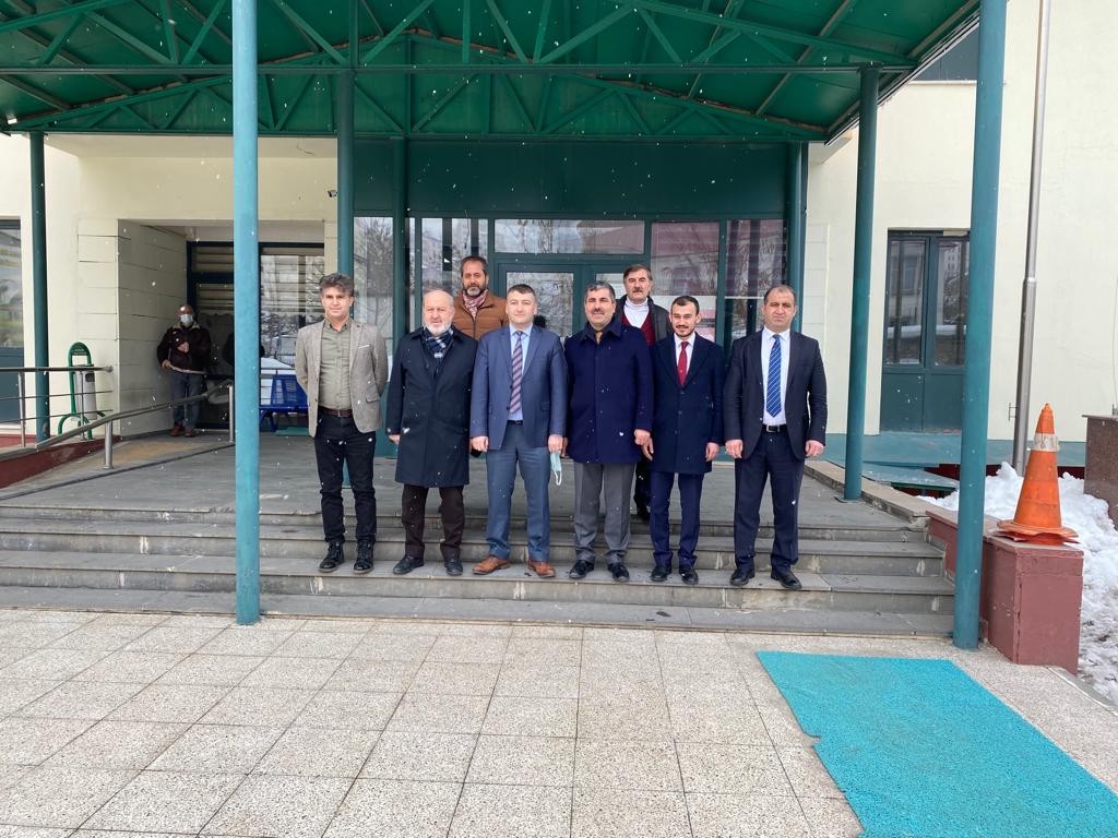 İbrahim Avcı (@ibrahimavci49) on Twitter photo Belediye Başkanımız <a href="/Feyat_ASYA/">Feyat Asya</a>,İl Gençlik Kolları Başkanımız <a href="/samilkok/">Muhammed Şamil Kök 🇹🇷</a> ve teşkilatlarımızla birlikte,İl Sağlık Müdürümüz <a href="/turkoglu_serdal/">SERDAL TÜRKOĞLU</a>'nu makamında ziyarette bulunduk.
Misafirperver ev sahipliği için müdürümüze teşekkür eder, çalışmalarında muvaffakiyetler dilerim. Belediye Başkanımız <a href="/Feyat_ASYA/">Feyat Asya</a>,İl Gençlik Kolları Başkanımız <a href="/samilkok/">Muhammed Şamil Kök 🇹🇷</a> ve teşkilatlarımızla birlikte,İl Sağlık Müdürümüz <a href="/turkoglu_serdal/">SERDAL TÜRKOĞLU</a>'nu makamında ziyarette bulunduk.
Misafirperver ev sahipliği için müdürümüze teşekkür eder, çalışmalarında muvaffakiyetler dilerim.