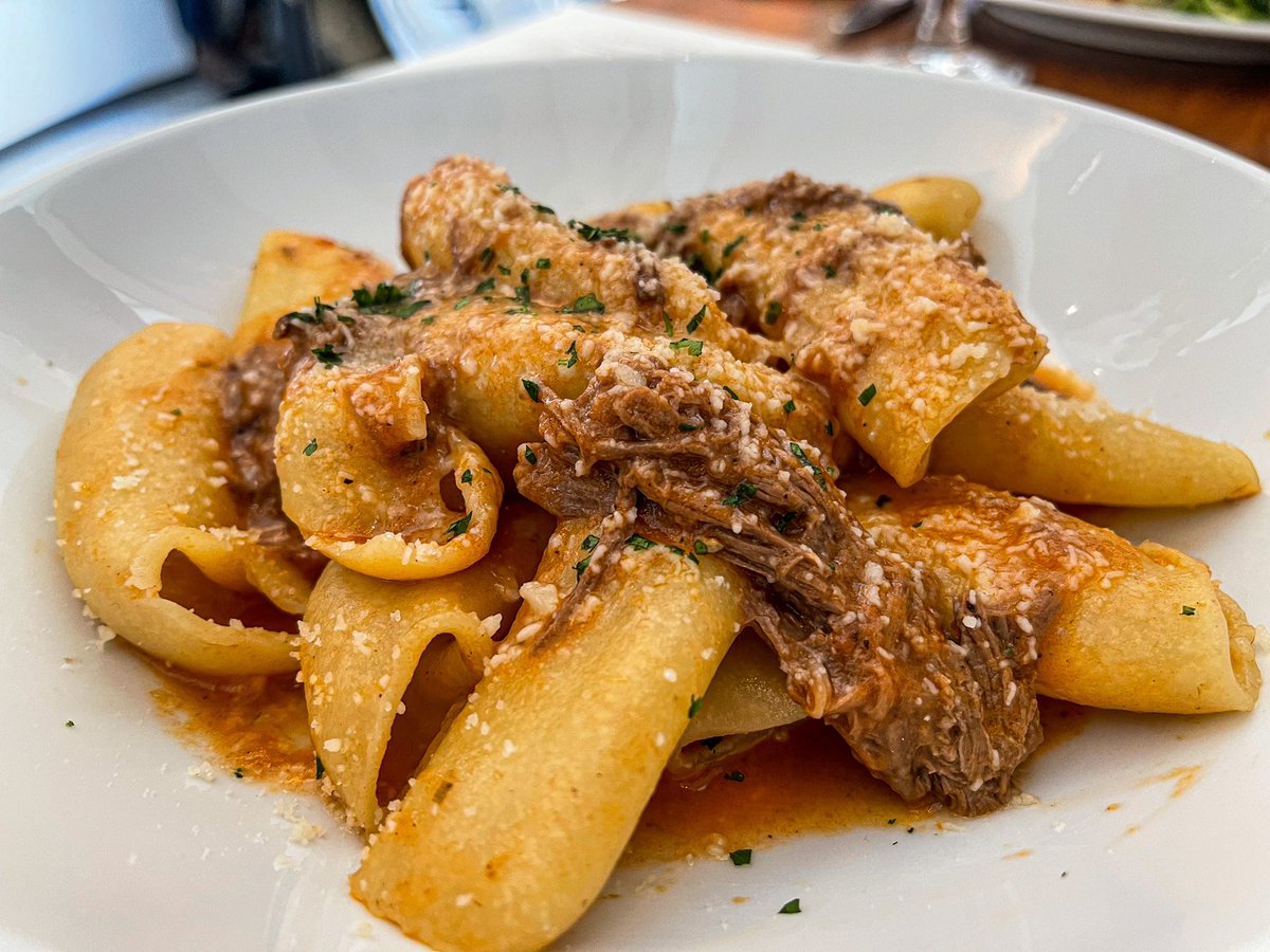 TameekaEats's tweet photo. π Paccheri : Neapolitan #Ragu, Parmesan& Beef Short Rib
π Stella 34 Trattoria | 151 W 34th St NY NY 10001
*This restaurant is participating in #NewYorkRestaurantWeek https://t.co/A1u0MwZfod