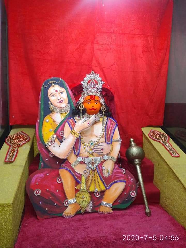 जय श्री राम
जय श्री महांकाल 
सुप्रभात मित्रों 
   बीता कल हमारे पास नहीं है, लेकिन जीतने के लिए आने वाला कल हमारे पास है। 
#जय_श्रीराम
🌹शुभरात्रि 🌹