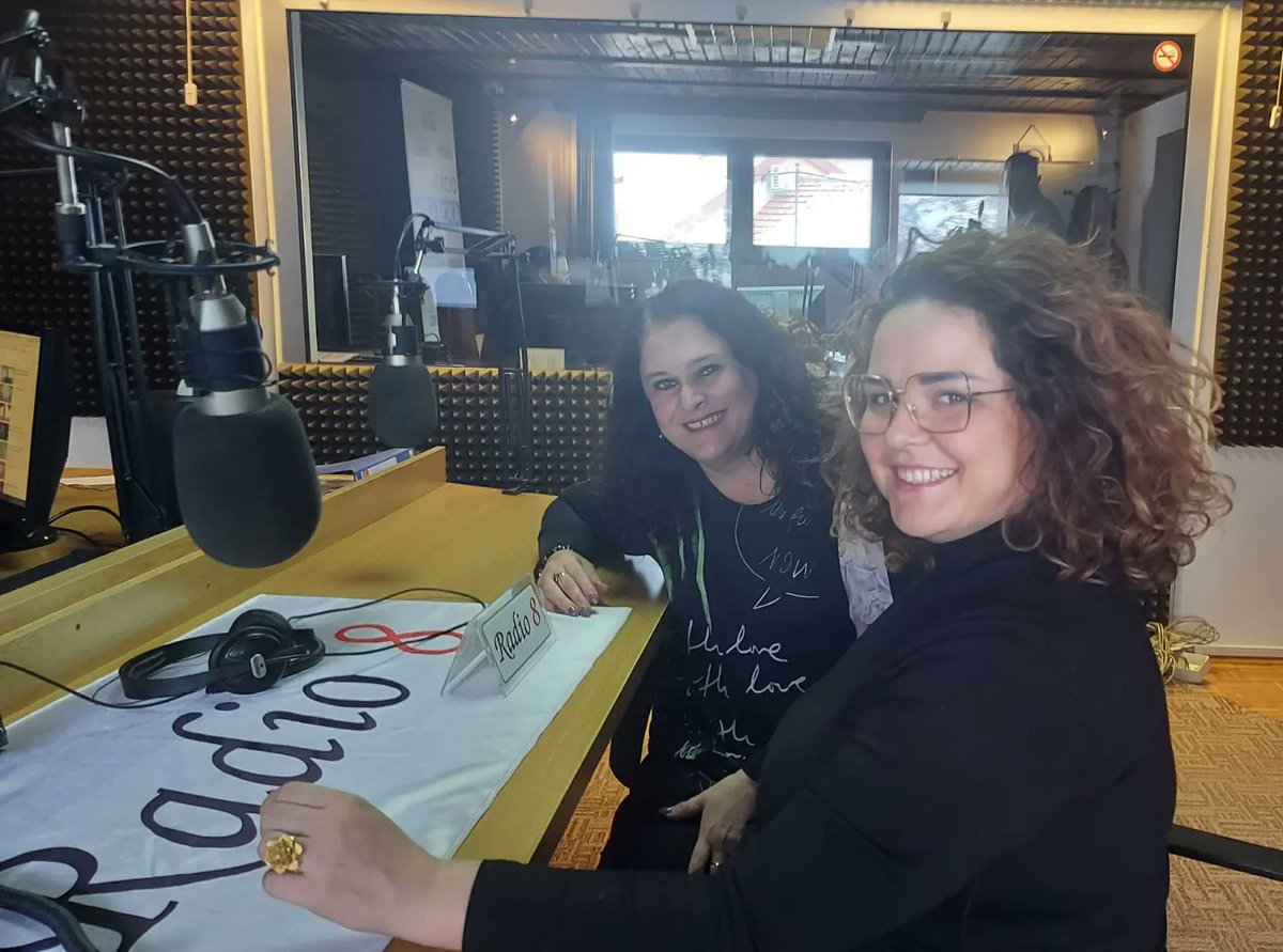 jasna_durakovic's tweet photo. #Radio8 Razgovori o uspješnim ženama u BiH. #Ženesusnaga 💪 https://t.co/9K6SaK9FD8