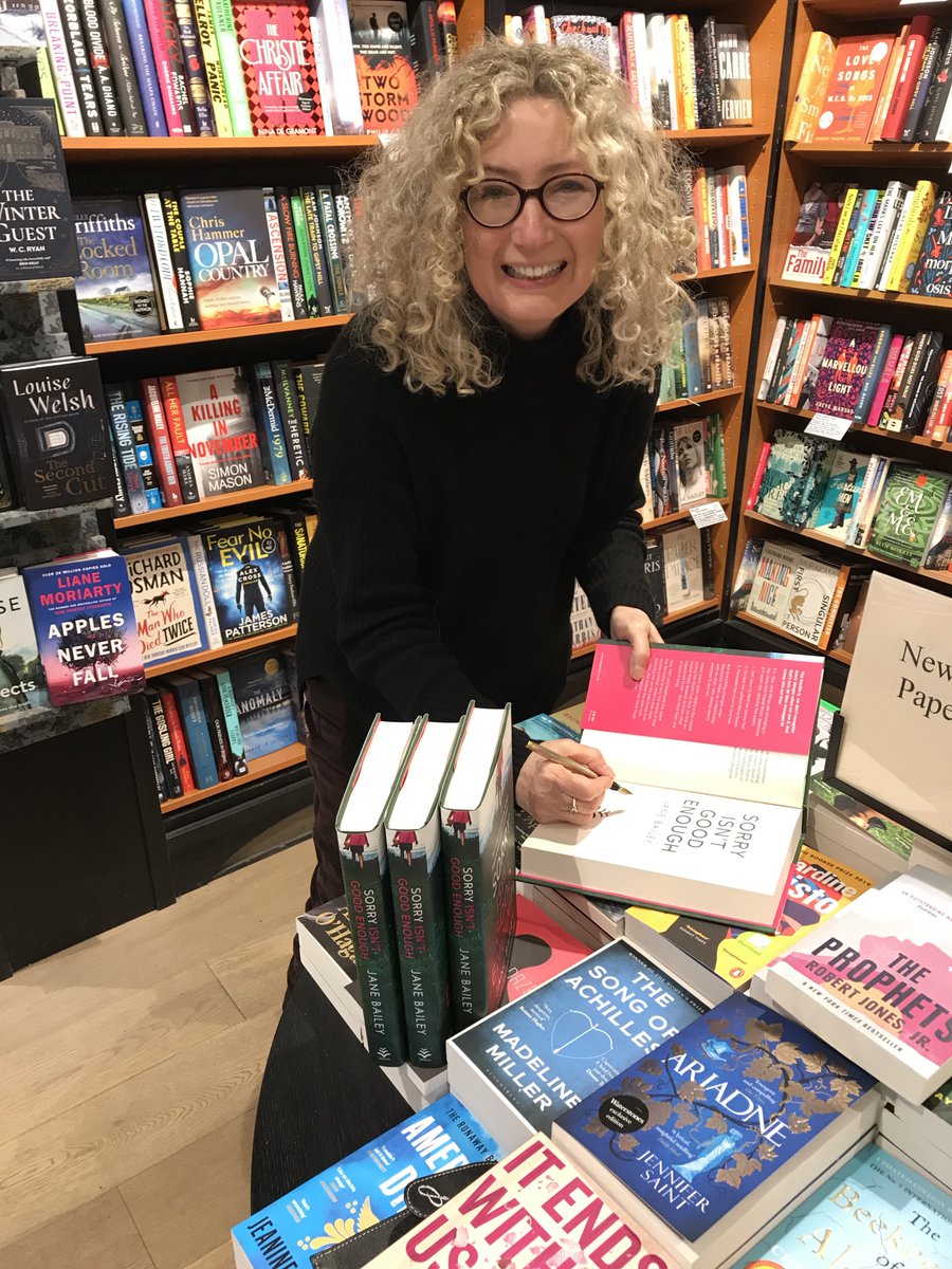 Jane Bailey tweet media