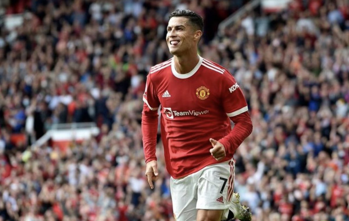 FTBLsection's tweet photo. If Ronaldo scores 1st Tonight against Burnley we’ll giveaway a https://t.co/cy3P4xkcIQ box!🎁

Retweet &amp; follow us to enter.📲 https://t.co/D3VViM6X3x