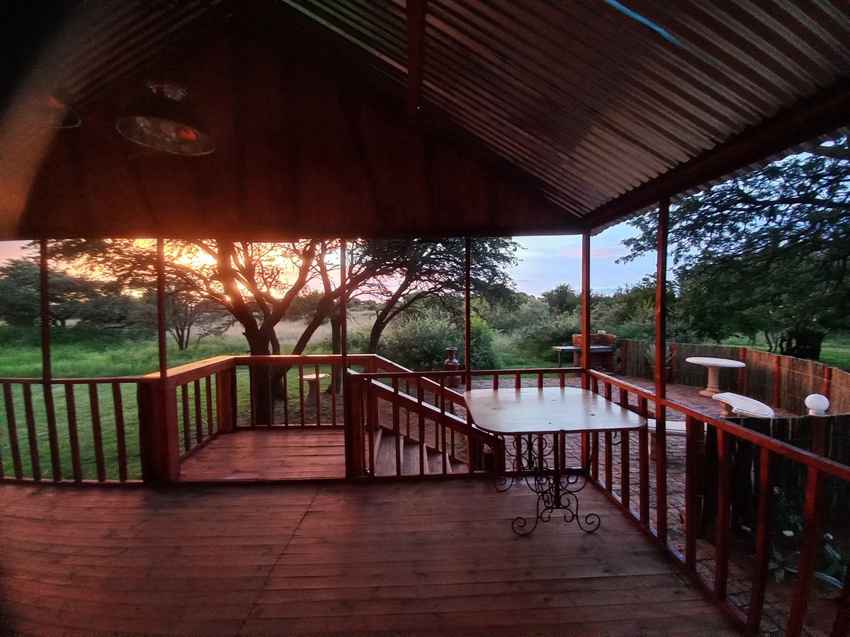 KameelAnd's tweet photo. Welcome to #Kameelrustandvrede.
....our little oasis in the #Northwest province on the #R377 road. 
Please contact us for more info, tariffs and bookings for our Great Escape cabin.
https://t.co/z74WCtaEGR https://t.co/V7ACngLnXb
