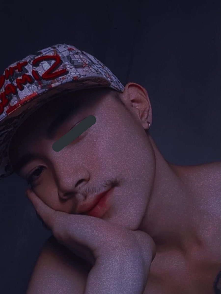 jwdbagets's tweet photo. Don’t stare at me 😉 https://t.co/gL0tjcfRwR