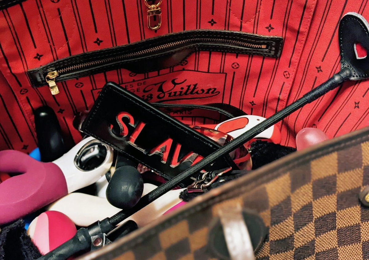 designermushi's tweet photo. Ihr habt abgestimmt und das sehr eindeutig.
Am Freitag erscheint unsere 2. Folge „Es rappelt im Vuitton“!
Überall wo es Podcasts gibt.
Wir freuen uns drauf! 💖 \T
#designermushi #podcast https://t.co/KhqF8CKoqJ