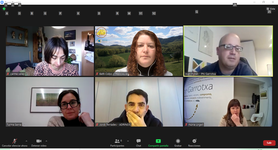 trescalia's tweet photo. Avui tenim reunió de xerpes des grups de treball de la #cets del #pngarrotxa Seguim treballant per un #ecoturisme de qualitat als @parcscat #cetscat @turismegarrotxa https://t.co/e96sHi3Om2