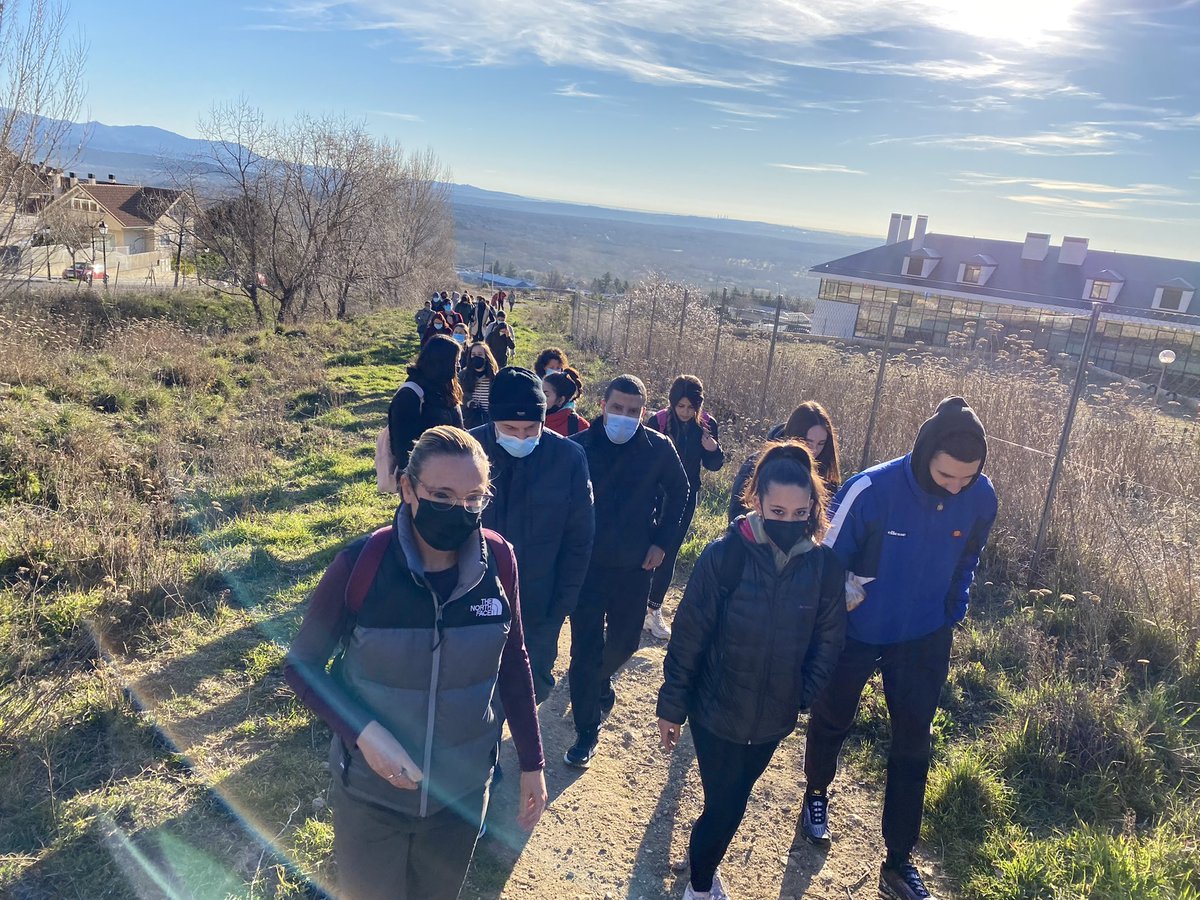CEPA_PMGavito's tweet photo. Ya estamos dispuestos y organizados para la plantación del #BosqueGavito Un día fabuloso ☀️🌞 con @ArboretoLC  Este año mayor participación!!! 💚💚
@aytosanlorenzo @EPALE_Madrid @aytoescorial @teachersforfut1 https://t.co/c4sE6htzwH