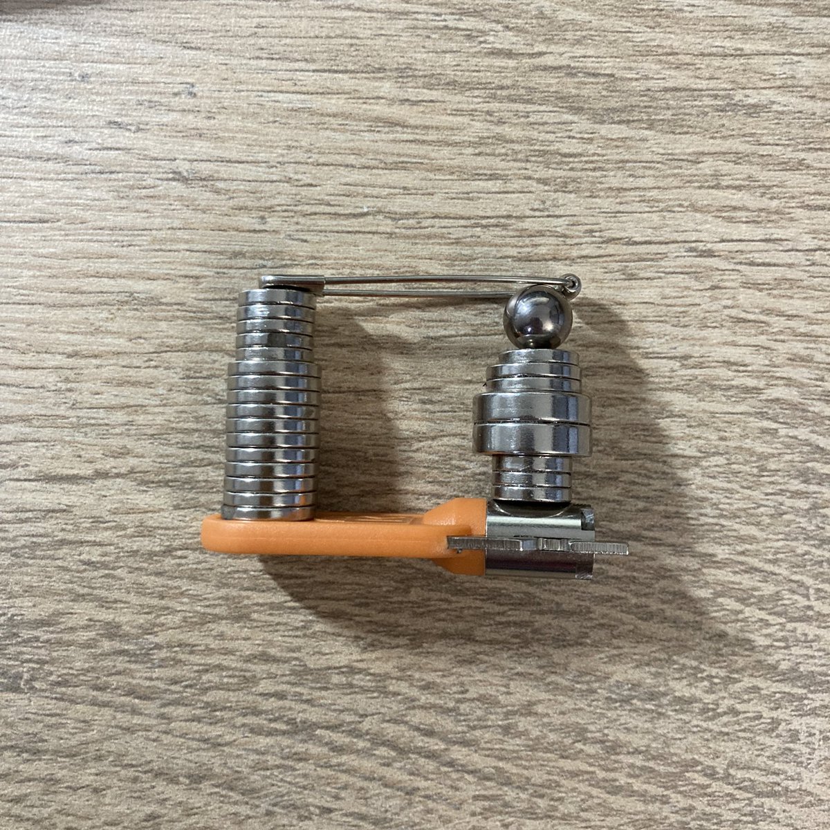 ReallyAspie's tweet photo. Improvised #stimtoy
✅discarded laptop security key 🔑 
✅small magnets 🧲 
✅safety pin 🧷

#ActuallyAutistic #TeamADHD #AuDHD https://t.co/WyqgDEqFEo