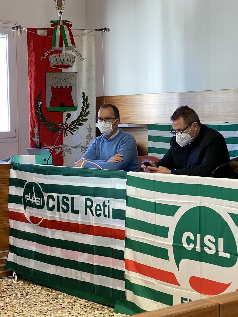 flaeifvg's tweet photo. I Congresso Regionale si #CislReti.
@flaeicisl e @FISTelNazionale guardano al domani. https://t.co/jAfA4c1GWK