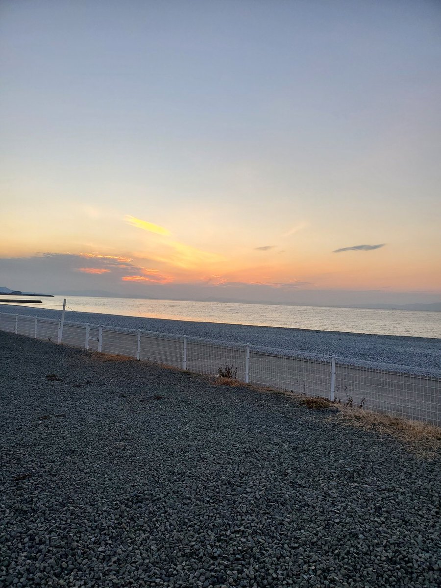 yunyun0226x's tweet photo. グランピング行ってきました🚗 ³₃
テント立てたり、自分で火をおこしたりしない分、ゆっくり出来ました😊
静かすぎて波の音を聴きながら眠りにいて…𓇼𓈒𓐍最高です…⭐
#MarbleBeach
#グランピング https://t.co/xgzZNk12ZD