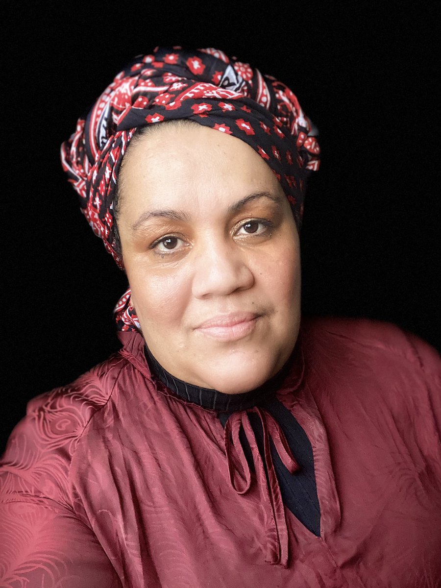 Mzaliwa wa DSM,Mama  wa znz,Baba Dodoma mwenye asili ya Ugiriki,Mkuu wa Kitengo cha Afrika Chuo Kikuu cha SOAS(UK),Anawasimamia w'funzi wa shahada ya 1 na 2 wa African Studies&amp;Black Dispora. Mkuzaji wa  kiswahili na sasa anatafsiri kitabu cha Prof Abdulrazak Gurnah "Paradise”